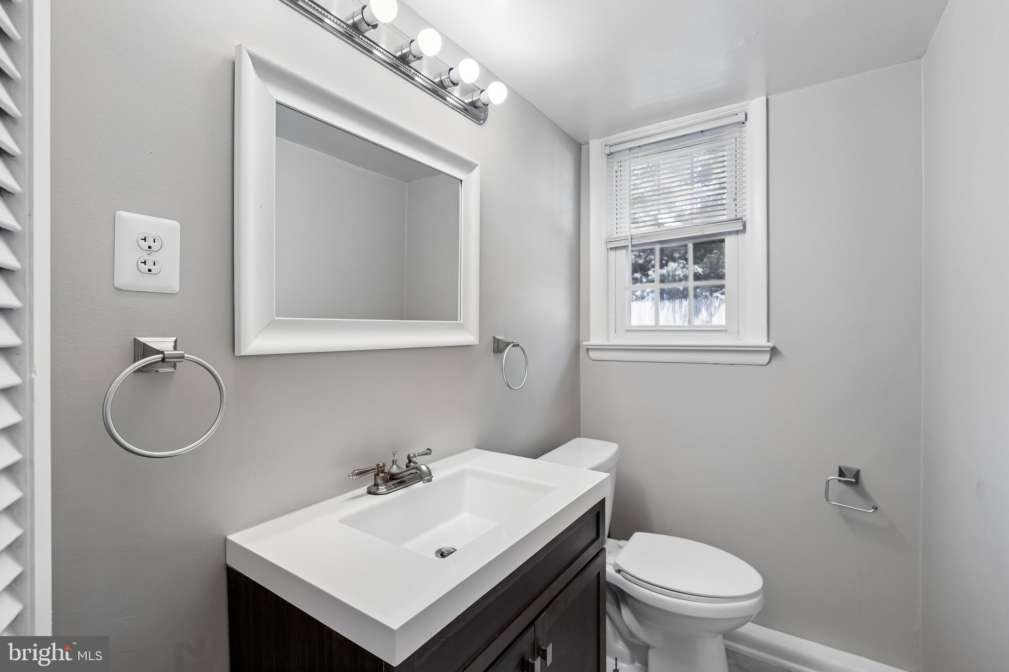 1103 Playford Lane Silver Spring, MD 20901 - Photo 21 of 30 Powder Room