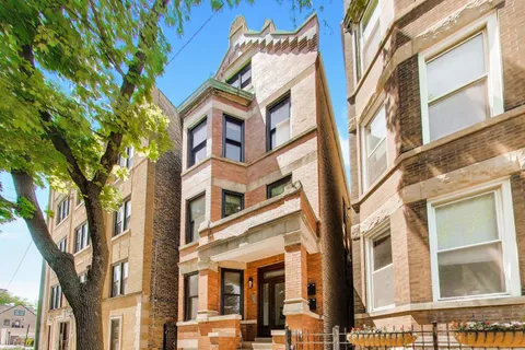 $2,750 | 2132 North Oakley Avenue, Unit 1, Chicago, IL 60647