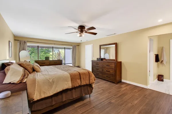 $2,900 | 149 Northwest 70th Street, Unit 214C, Boca Raton, FL 33487