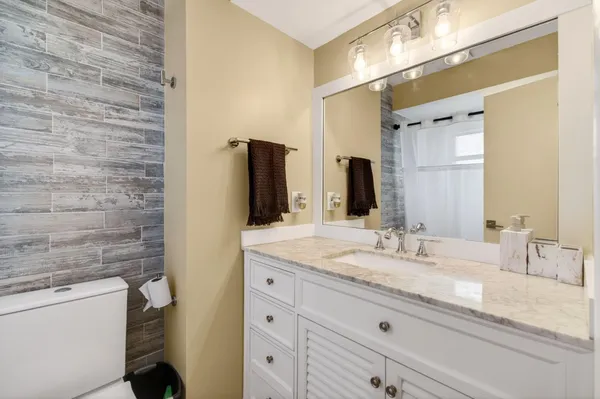 $2,900 | 149 Northwest 70th Street, Unit 214C, Boca Raton, FL 33487