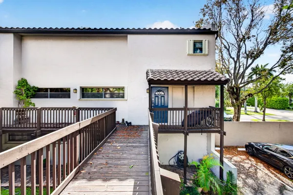 $2,900 | 149 Northwest 70th Street, Unit 214C, Boca Raton, FL 33487