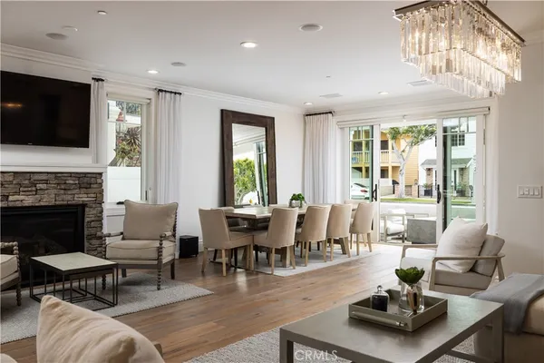 $6,995,000 | 1508 East Balboa Boulevard, Newport Beach, CA 92661