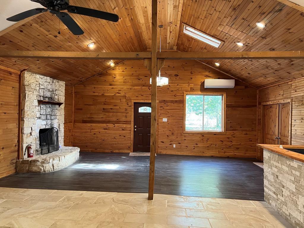 124 Griffith Bend Road Mabank, TX 75156 - Photo 2 of 15 a view of lobby with furniture and window