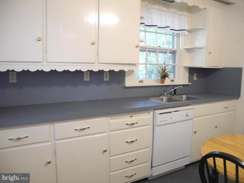 250 South Spruce Street Lititz, PA 17543 - Photo 11 of 58