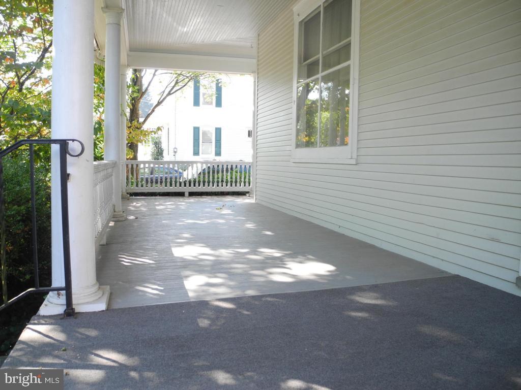 250 South Spruce Street Lititz, PA 17543 - Photo 5 of 58