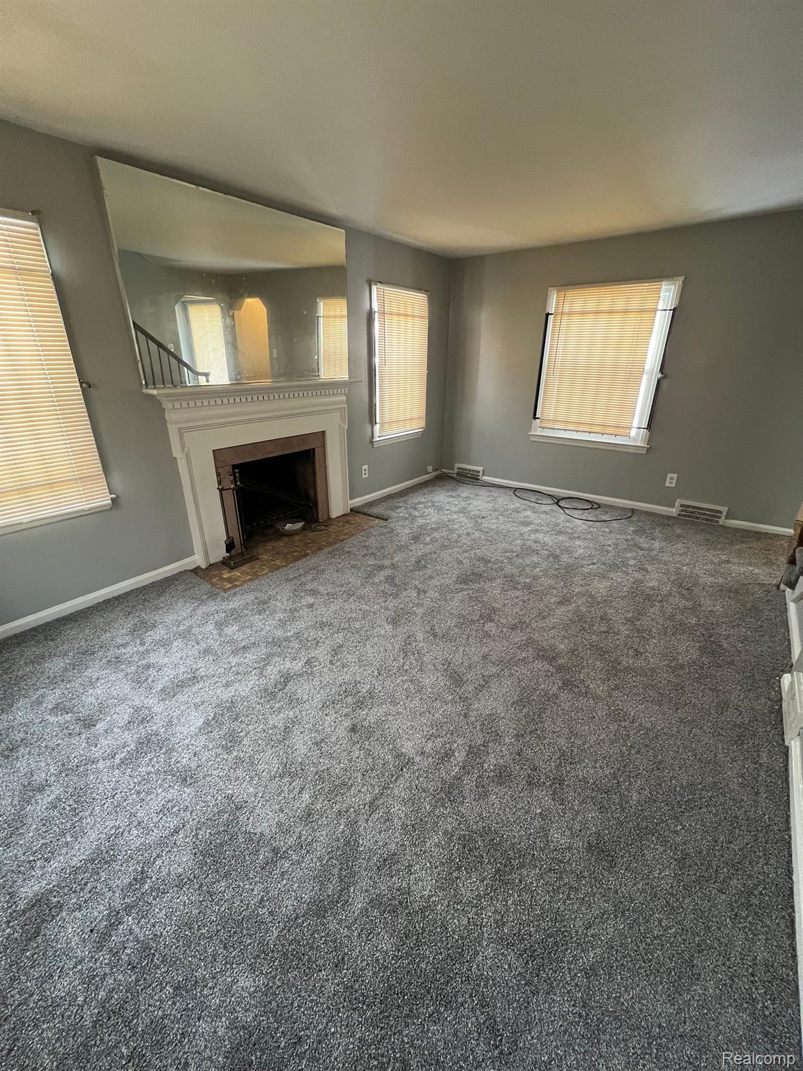 17709 Sunderland Road Detroit, MI 48219 - Photo 7 of 25 Gallery Image 7