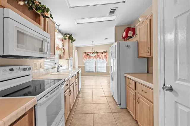 $215,000 | 37536 Gill Avenue, Zephyrhills, FL 33541