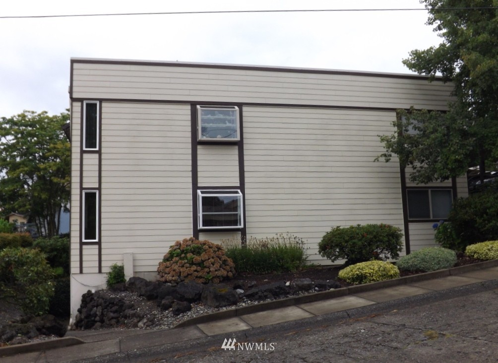 1541 Sheridan Road, Unit A1 Bremerton, WA 98310 - Photo 2 of 18 Gallery Image 2