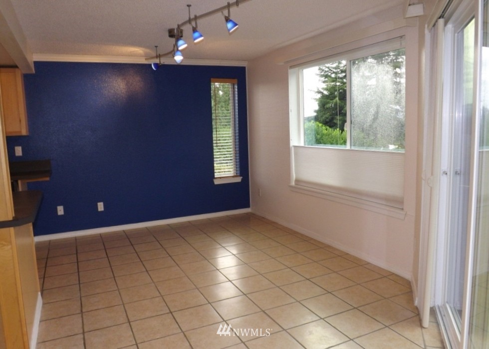 1541 Sheridan Road, Unit A1 Bremerton, WA 98310 - Photo 10 of 18 Gallery Image 10