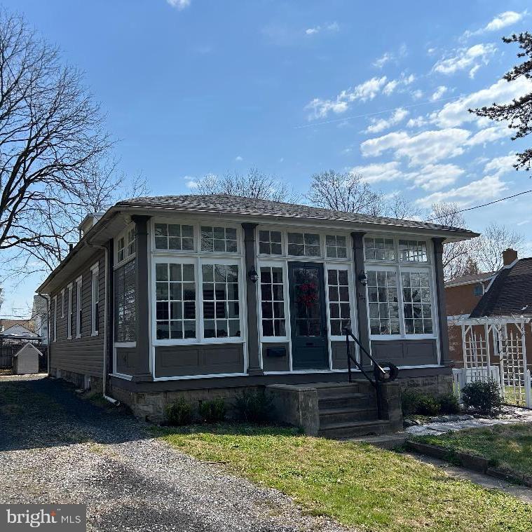 127 Allison Road Willow Grove, PA 19090 - Photo 2 of 31