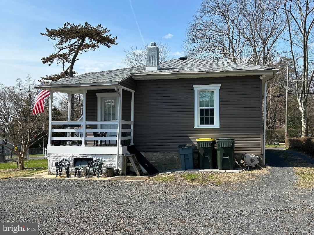 127 Allison Road Willow Grove, PA 19090 - Photo 3 of 31