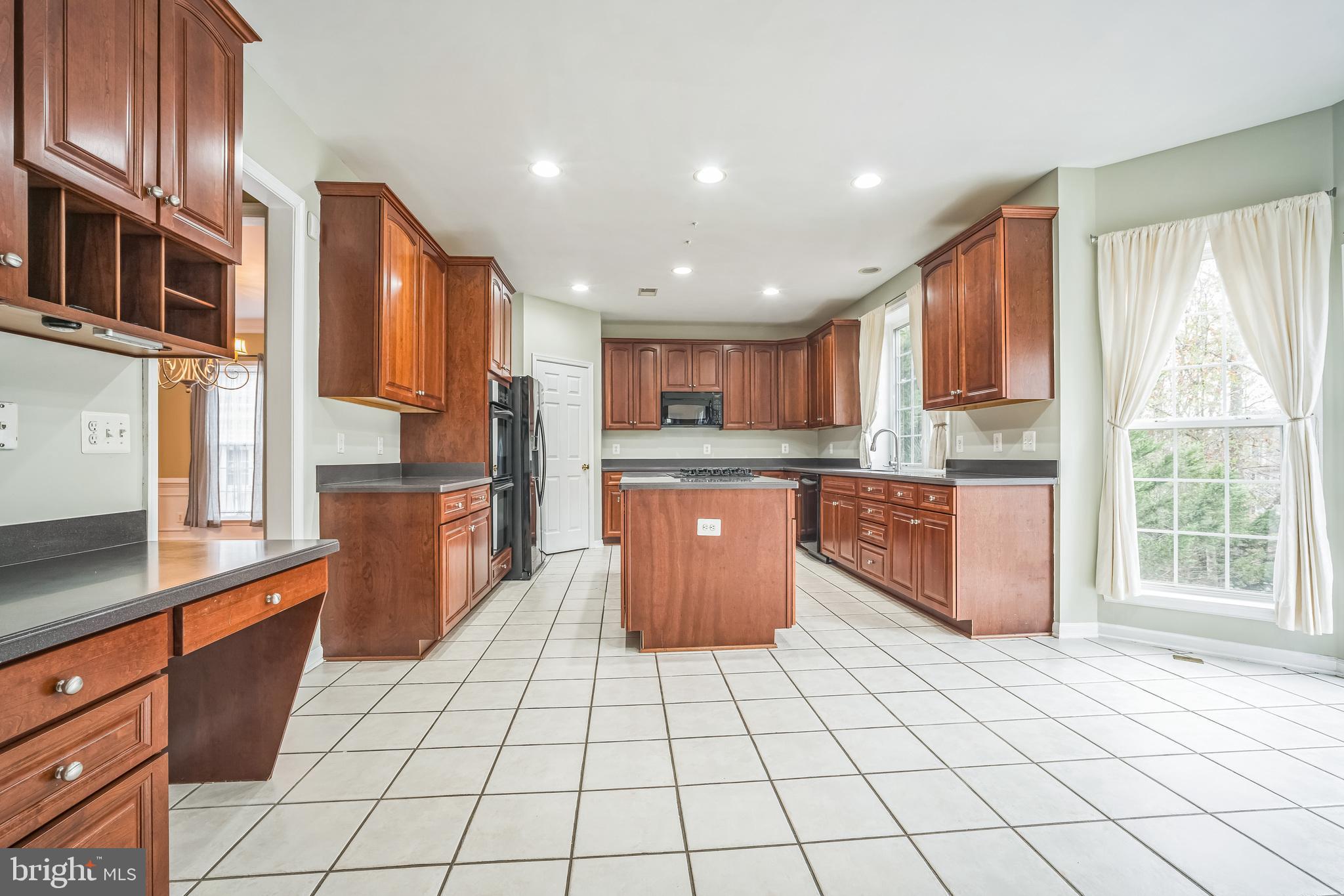 8113 American Holly Road Lorton, VA 22079 - Photo 15 of 50