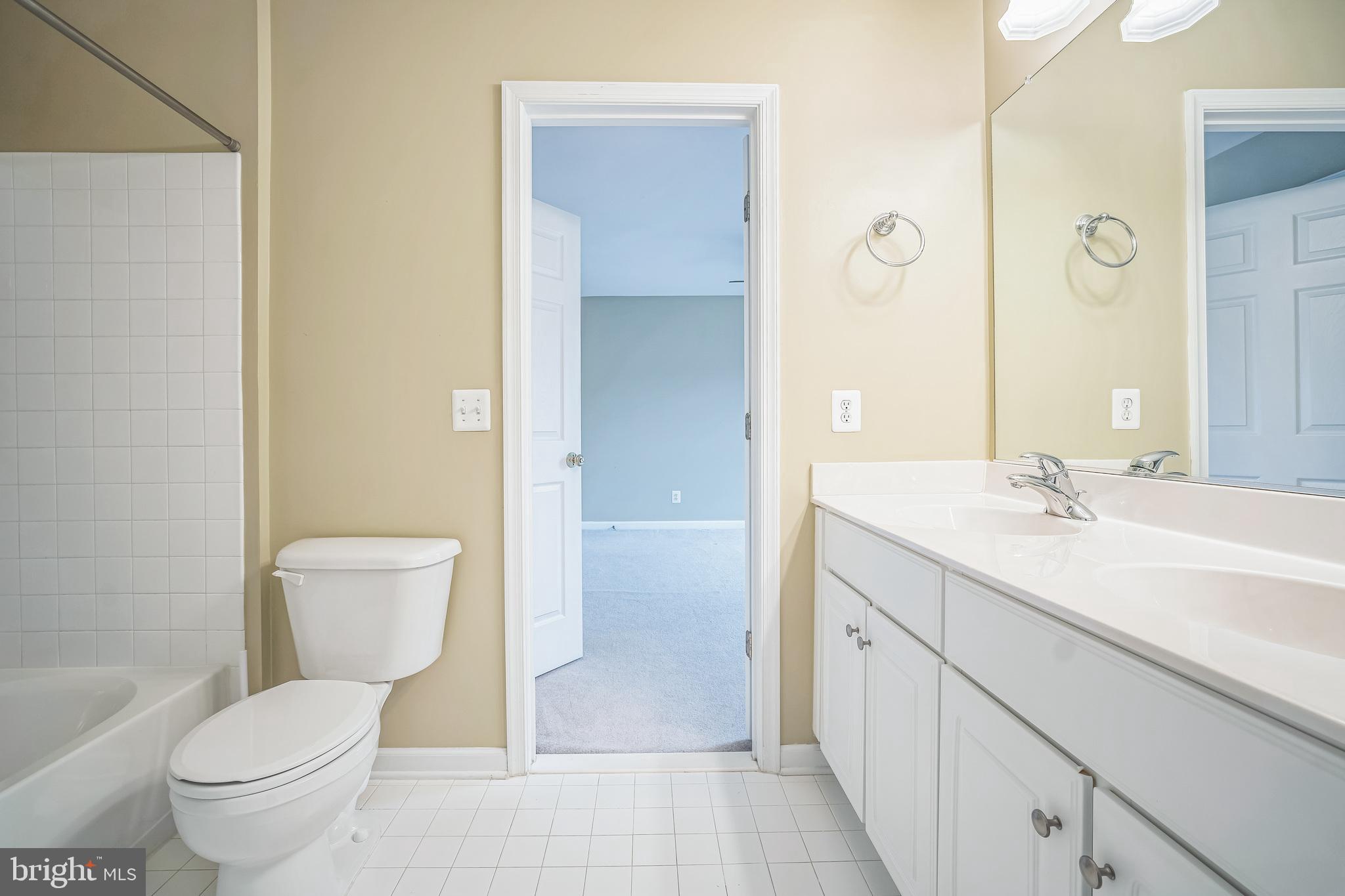 8113 American Holly Road Lorton, VA 22079 - Photo 35 of 50