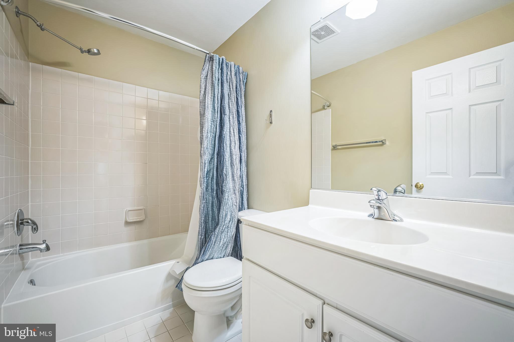 8113 American Holly Road Lorton, VA 22079 - Photo 36 of 50