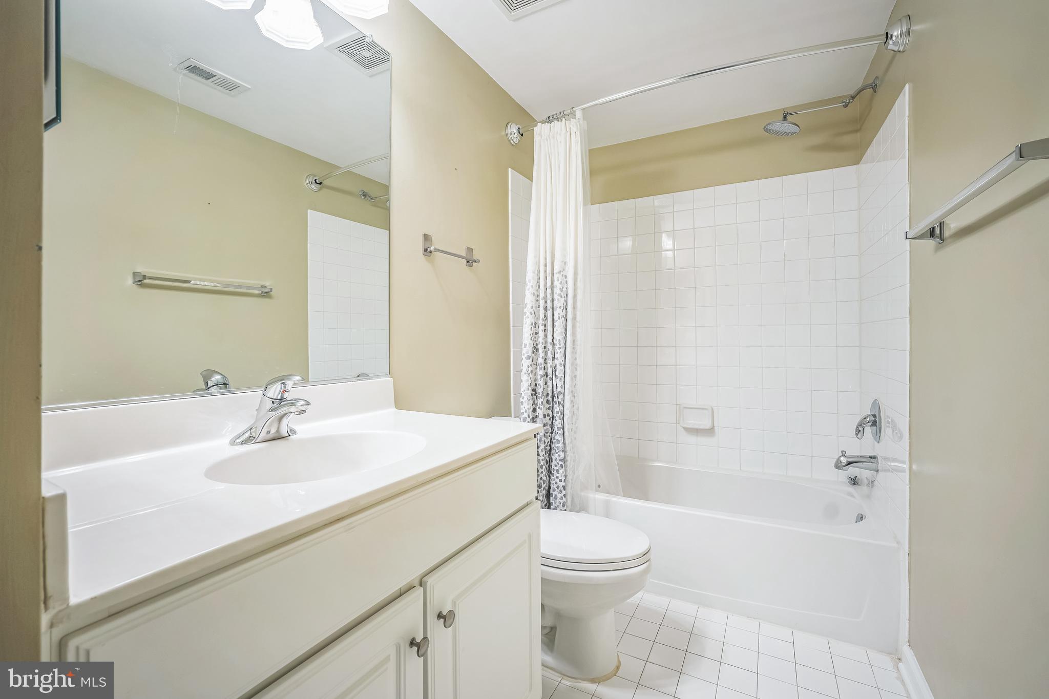 8113 American Holly Road Lorton, VA 22079 - Photo 44 of 50