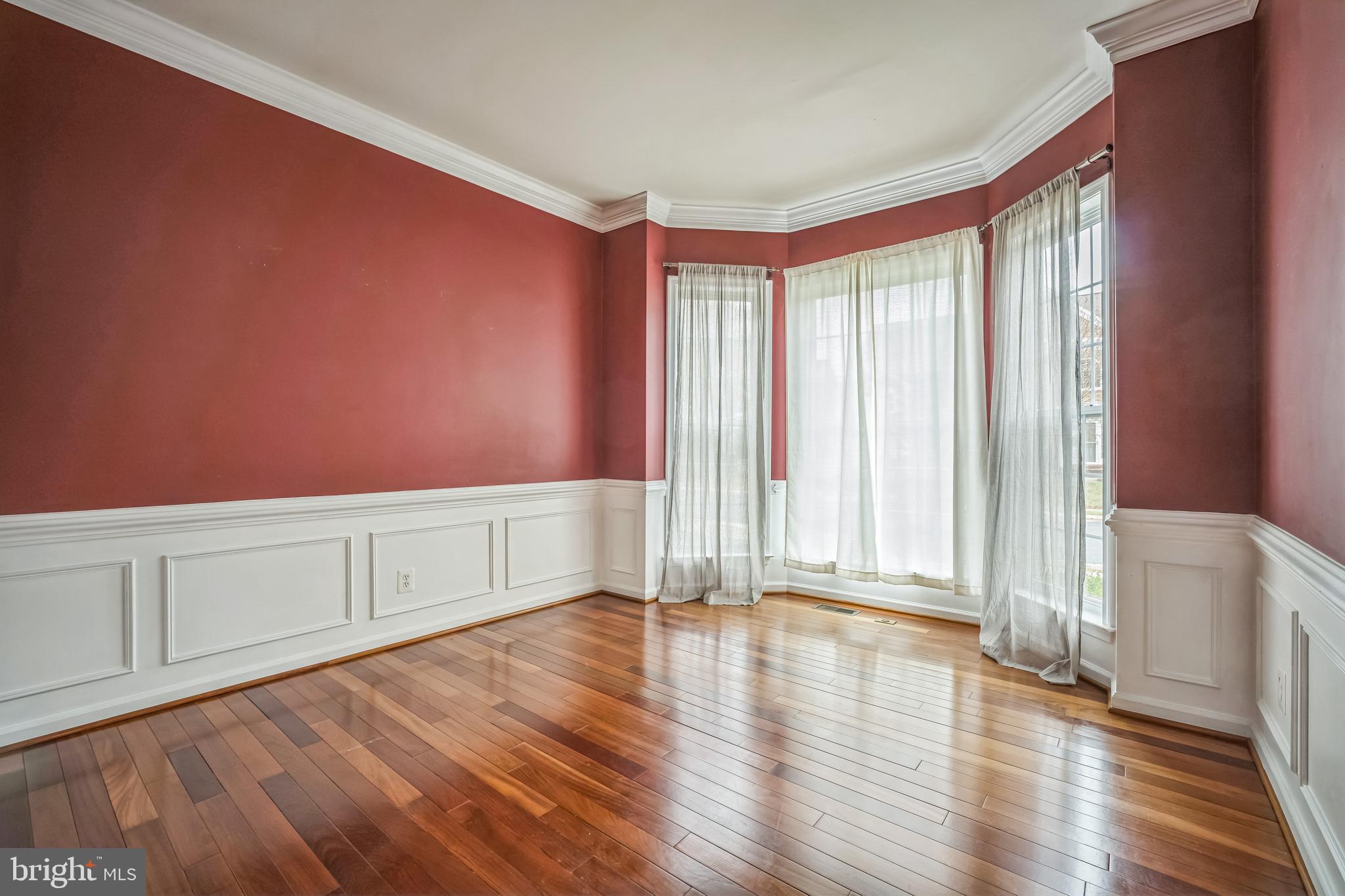 8113 American Holly Road Lorton, VA 22079 - Photo 7 of 50