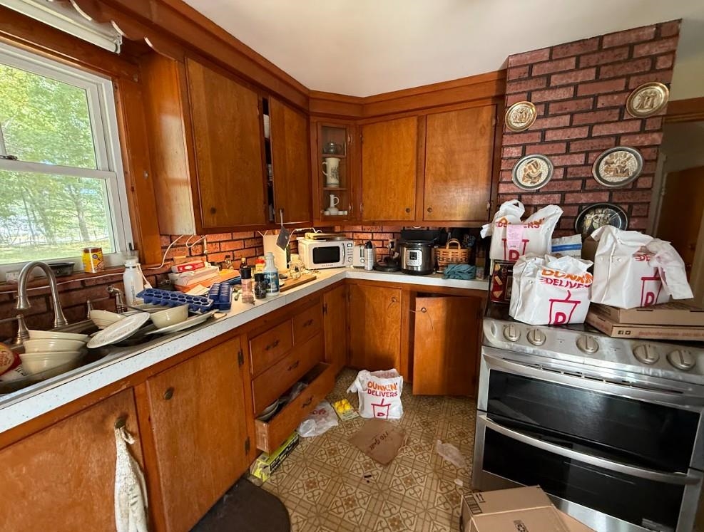 41 Wilson Road Portsmouth, NH 03801 - Photo 4 of 12 Gallery Image 4