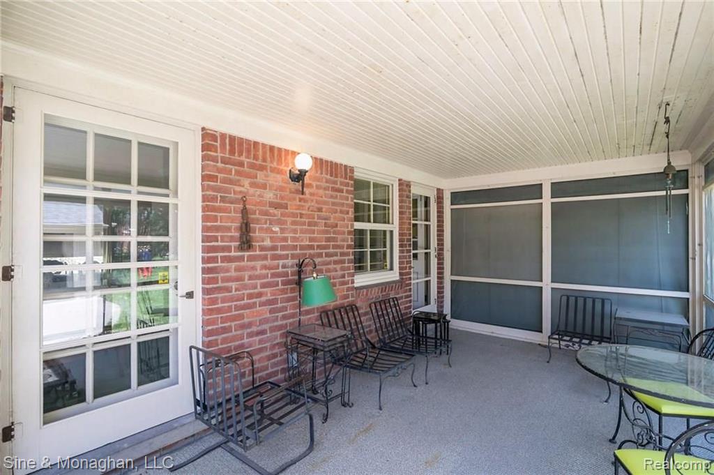 74 Handy Road Grosse Pointe Farms, MI 48236 - Photo 20 of 28