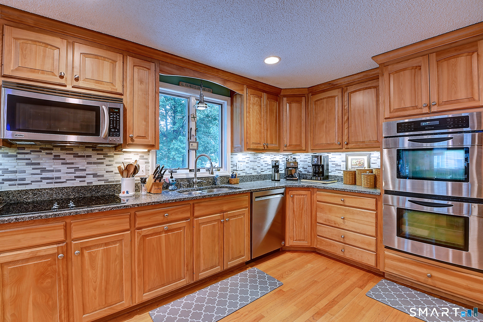 163 Dudley Road Wethersfield, CT 06109 - Photo 13 of 39