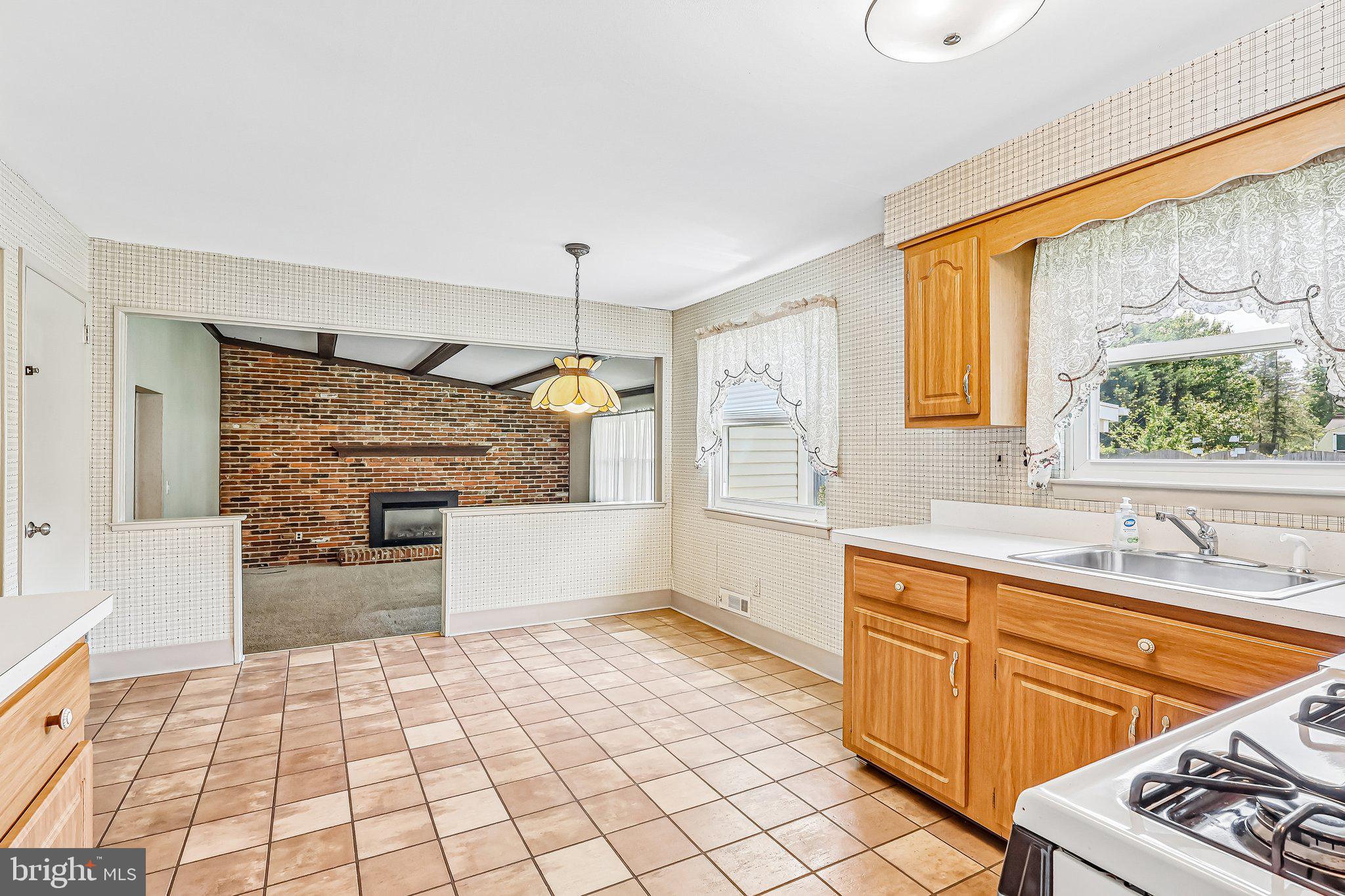 12 Kevin Way Marlton, NJ 08053 - Photo 10 of 49 Gallery Image 10