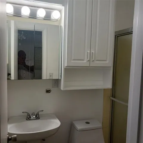 $3,000 | 3055 Northwest 212th Street, Miami Gardens, FL 33056