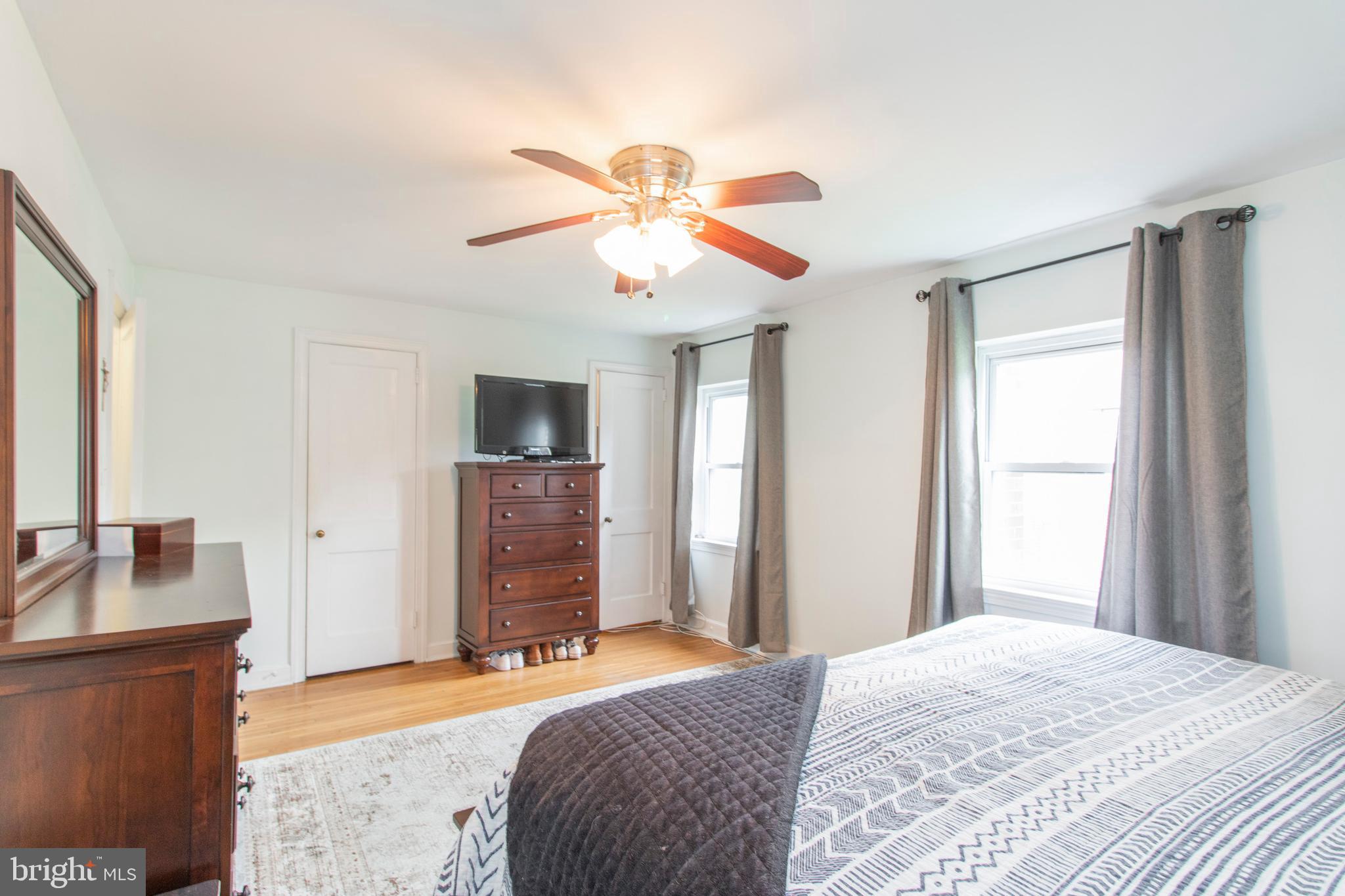 603 Paper Mill Road Oreland, PA 19075 - Photo 16 of 23 Main bedroom