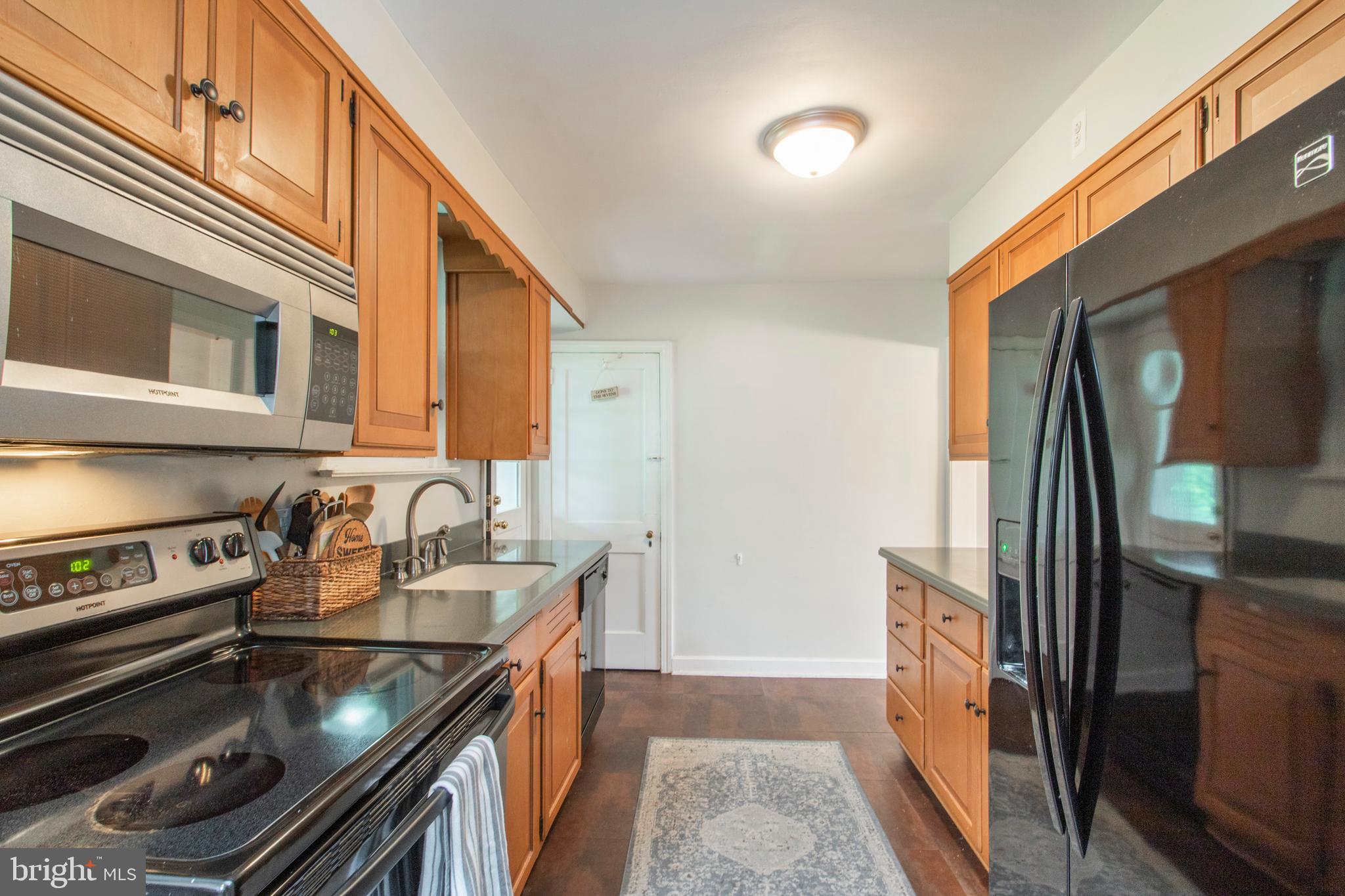 603 Paper Mill Road Oreland, PA 19075 - Photo 10 of 23 Kitchen