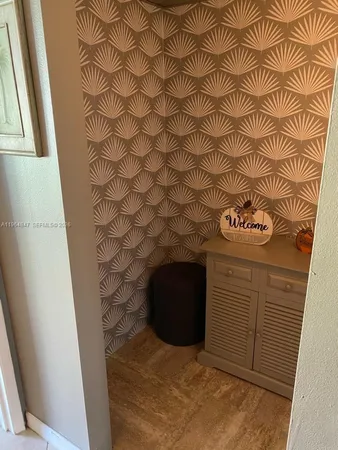 $95,000 | 3000 Springdale Boulevard, Unit V207, Palm Springs, FL 33461