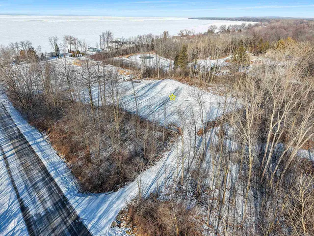 $265,000 | Sun N Surf Drive, Unit 3, Luxemburg, WI 54217