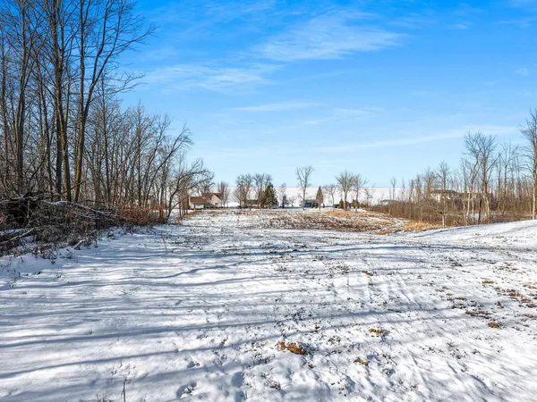 $255,000 | Sun N Surf Drive, Unit 3, Luxemburg, WI 54217