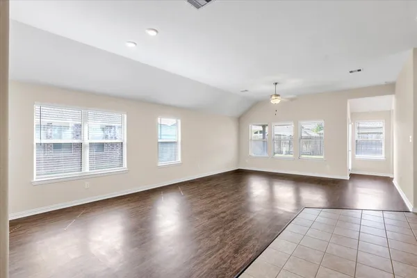 $2,450 | 7036 Terra Lane, Manvel, TX 77578