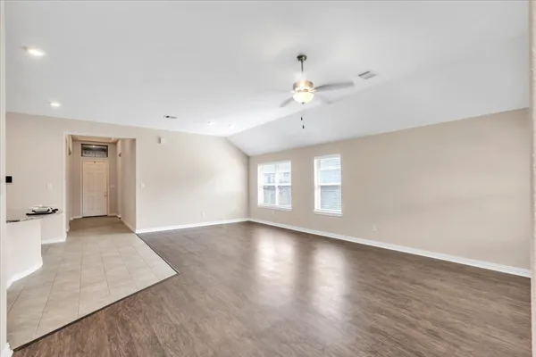 $2,450 | 7036 Terra Lane, Manvel, TX 77578