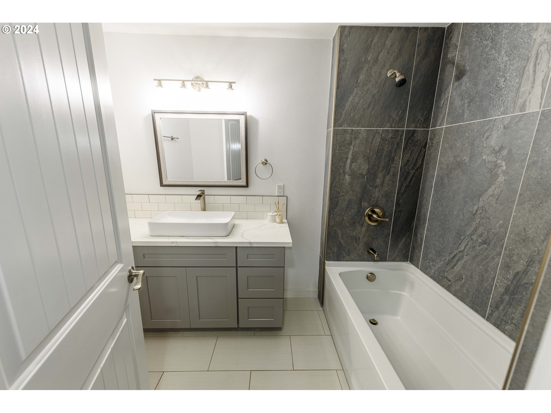 69903 Riddling Road North Bend, OR 97459 - Photo 31 of 33 Gallery Image 31