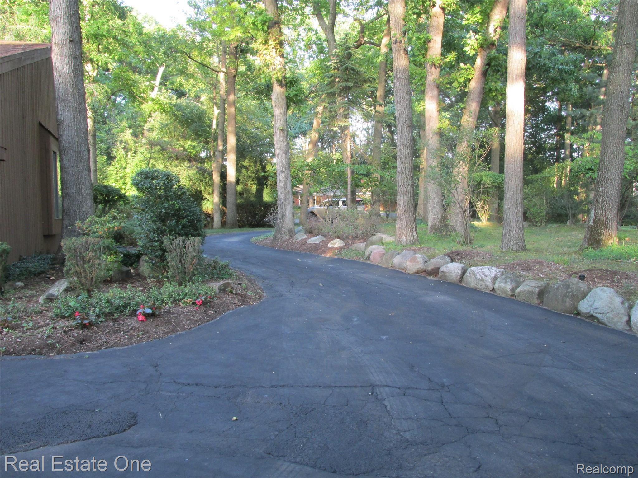 4390 Derry Road Bloomfield Hills, MI 48302 - Photo 79 of 81 IMG_1714.JPG