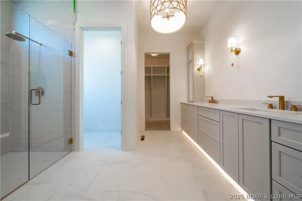 $6,699,000 | 2 A Casas Del Lago Osage Beach, Osage Beach, MO 65065