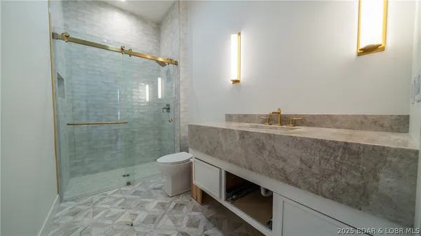 $6,699,000 | 2 A Casas Del Lago Osage Beach, Osage Beach, MO 65065