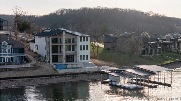 $6,699,000 | 2 A Casas Del Lago Osage Beach, Osage Beach, MO 65065