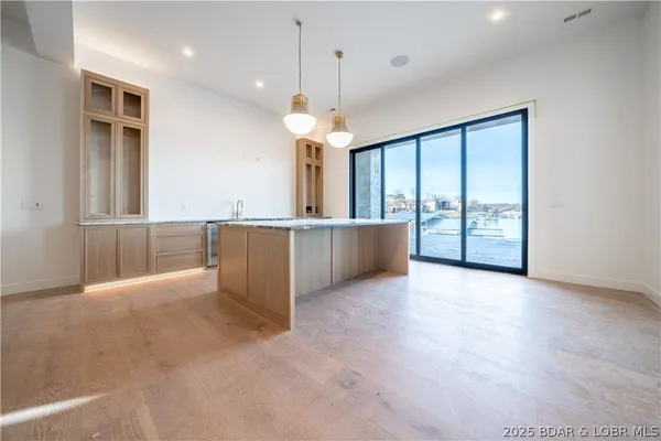 $6,699,000 | 2 A Casas Del Lago Osage Beach, Osage Beach, MO 65065