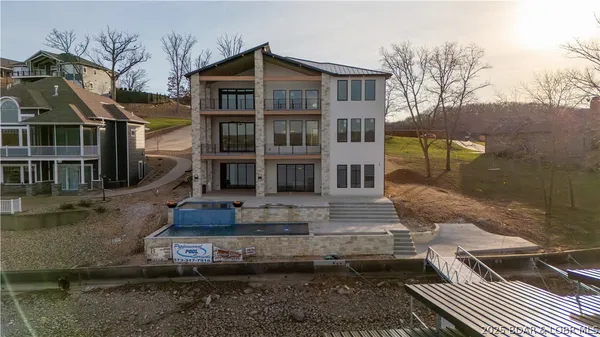 $6,699,000 | 2 A Casas Del Lago Osage Beach, Osage Beach, MO 65065