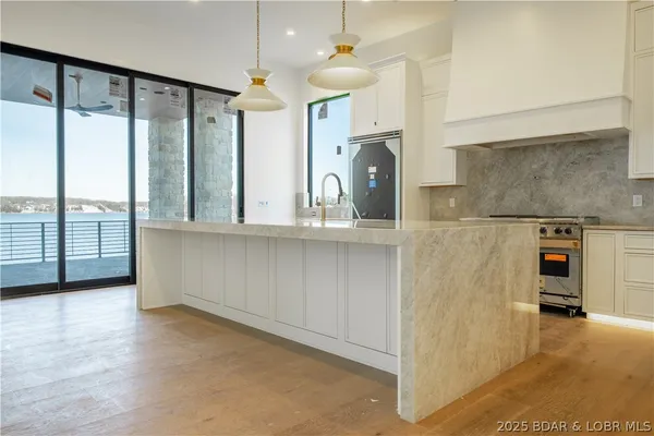 $6,699,000 | 2 A Casas Del Lago Osage Beach, Osage Beach, MO 65065