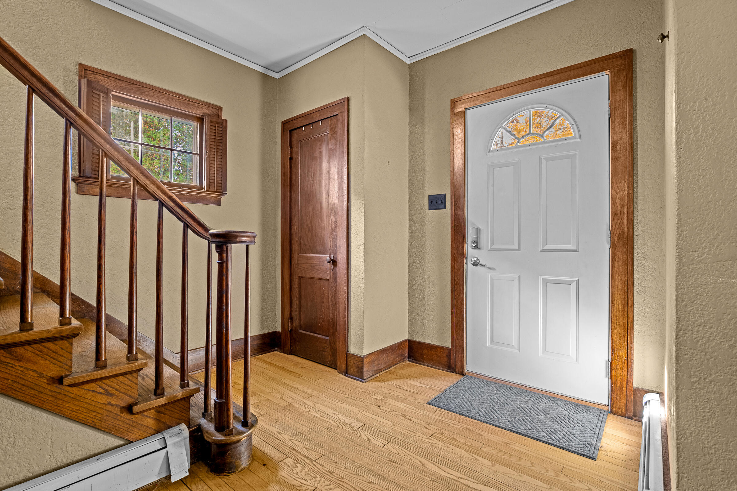 2425 North 9th Street Sheboygan, WI 53083 - Photo 3 of 34 2425N9th-3