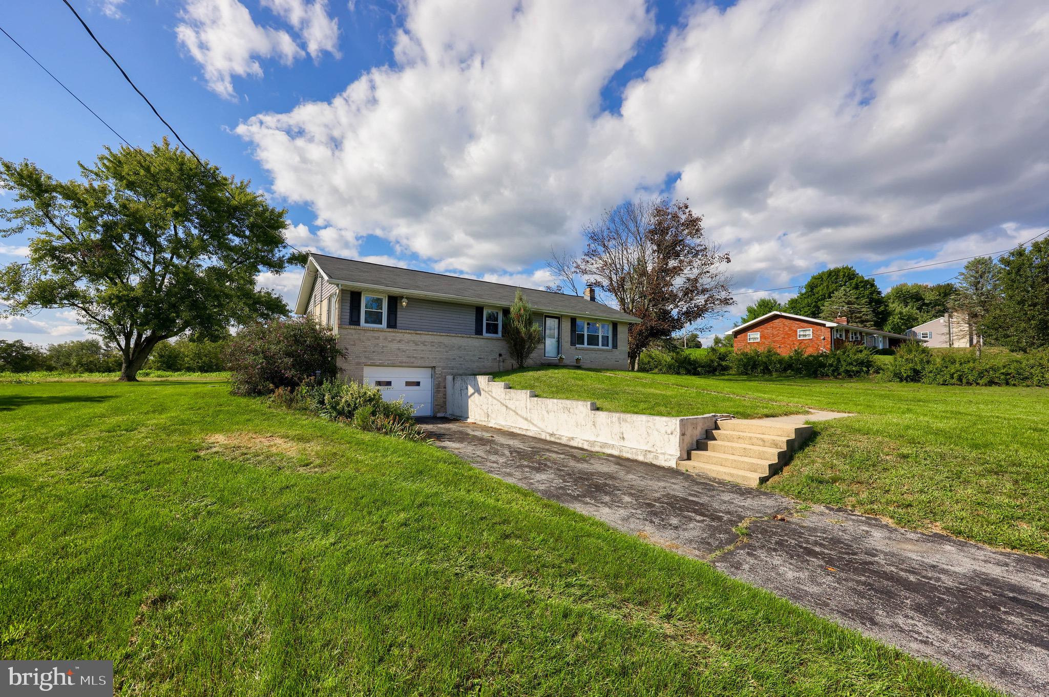 20 Hill Road Bernville, PA 19506 - Photo 3 of 50 Gallery Image 3