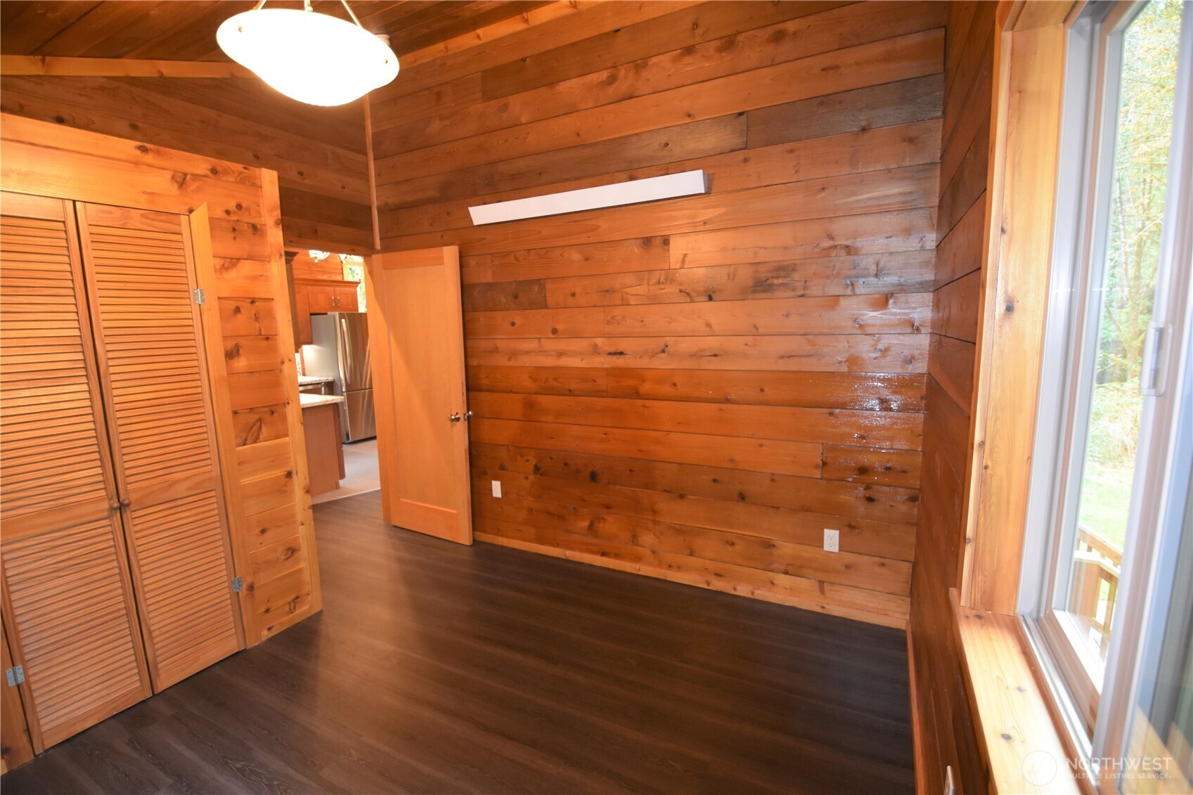 30331 Heimer Road Arlington, WA 98223 - Photo 27 of 37 a bathroom with a shower