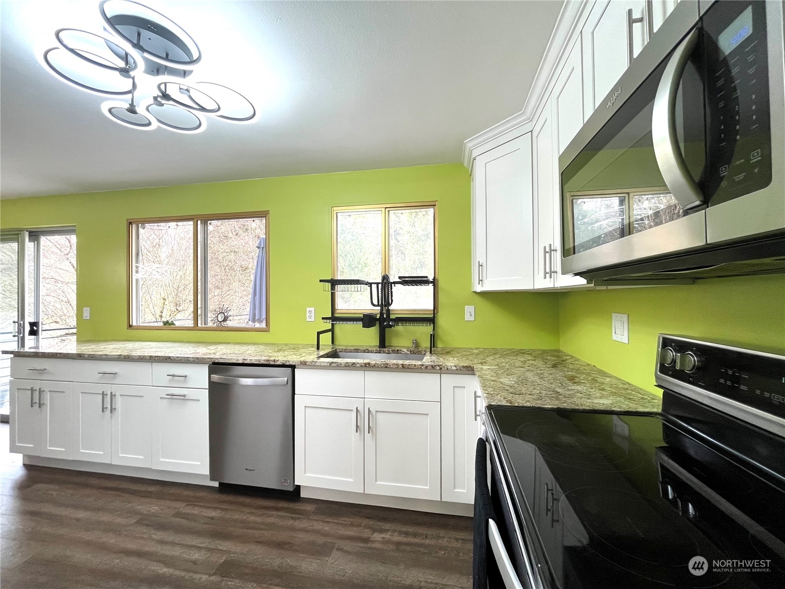 17340 Southeast 149th Street Renton, WA 98059 - Photo 6 of 23