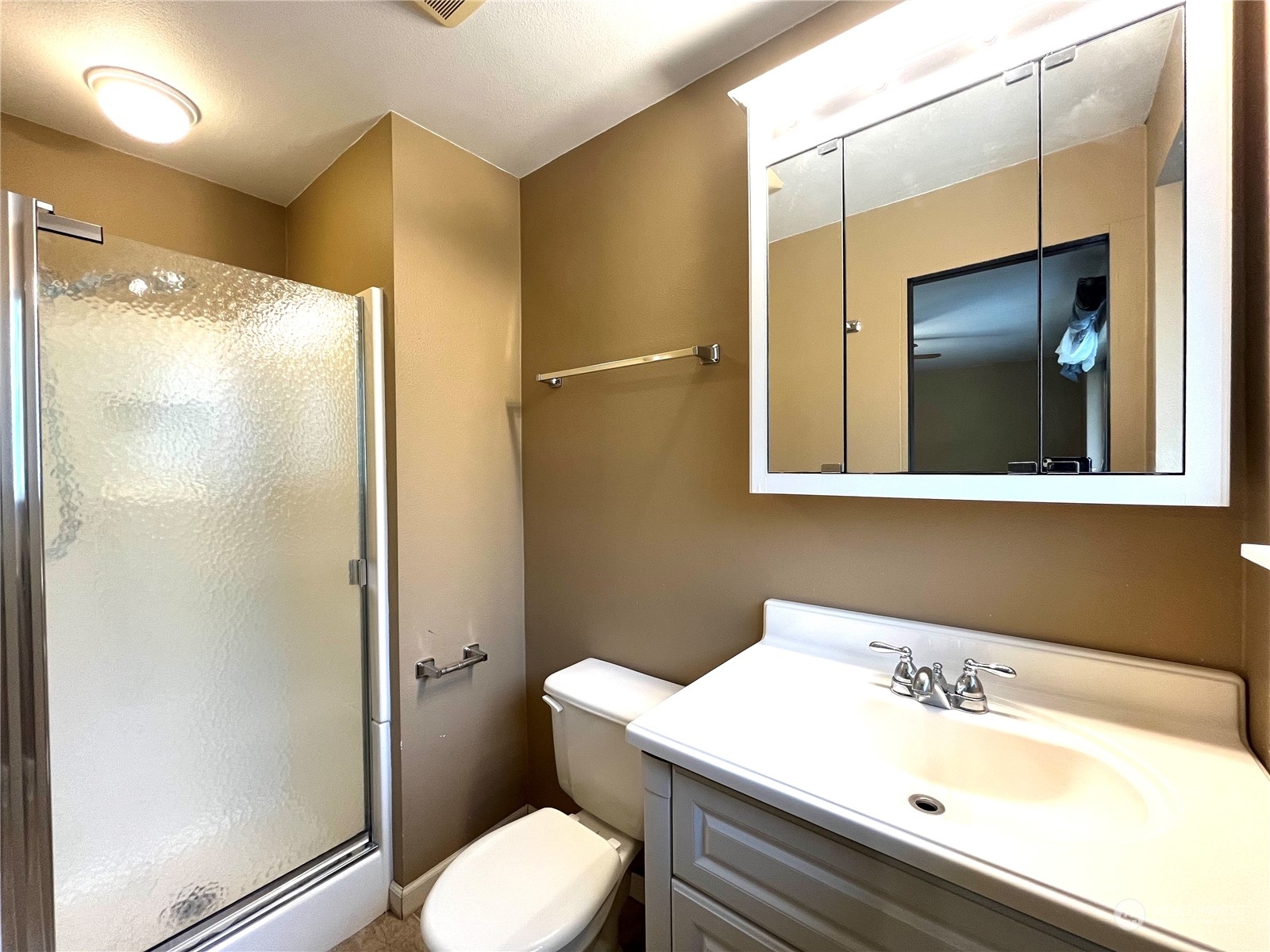 17340 Southeast 149th Street Renton, WA 98059 - Photo 8 of 23