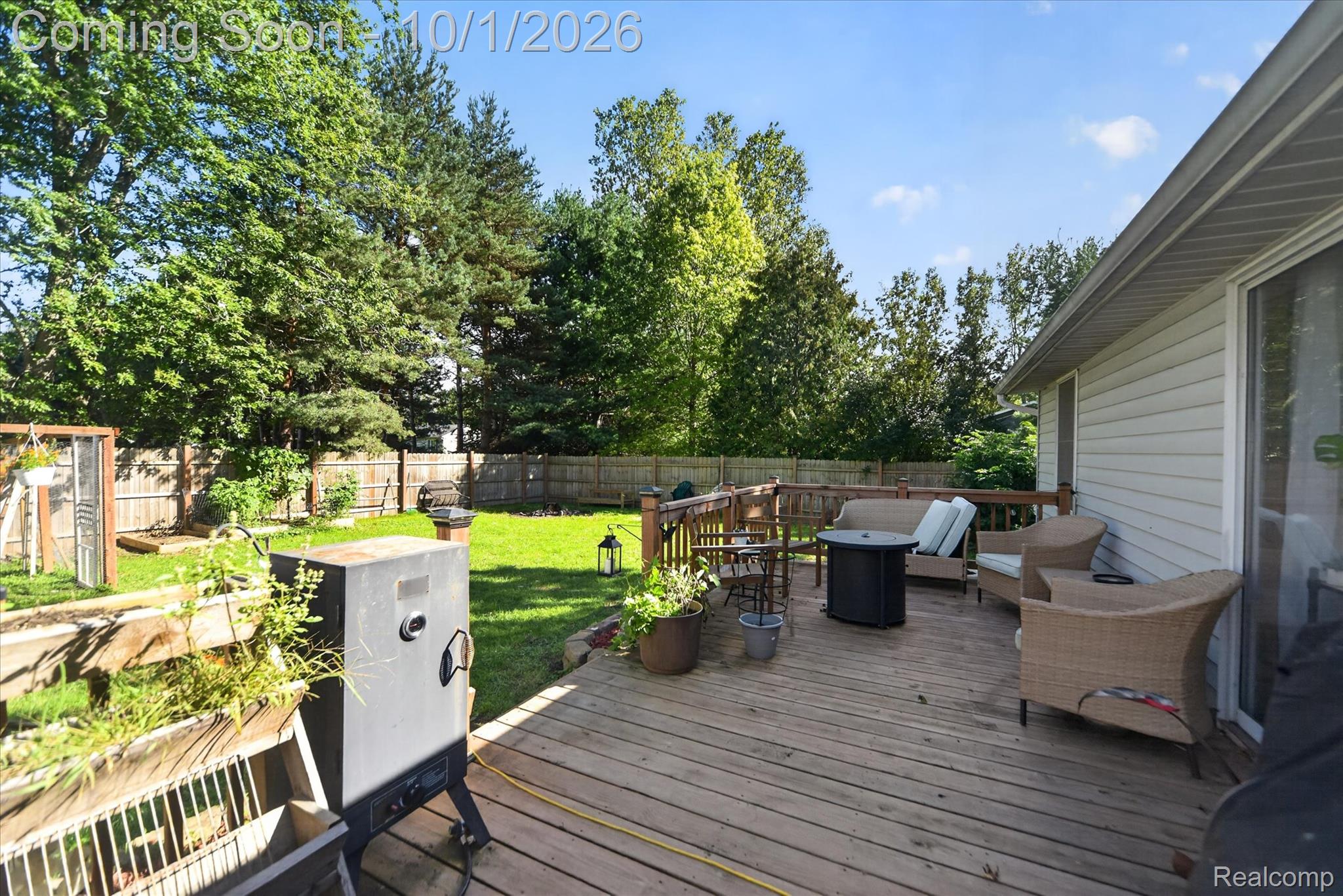 5212 North Fowlerville Road Fowlerville, MI 48836 - Photo 33 of 40 33-5212-N-Fowlerville-Rd-Fowlerville-WindowStill.jpg