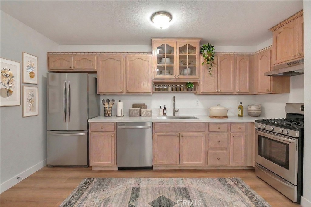 22133 Thunderbird Road Apple Valley, CA 92307 - Photo 2 of 23