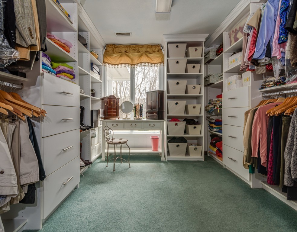 9 Elmbrook Road Bedford, MA 01730 - Photo 20 of 26 Gallery Image 20