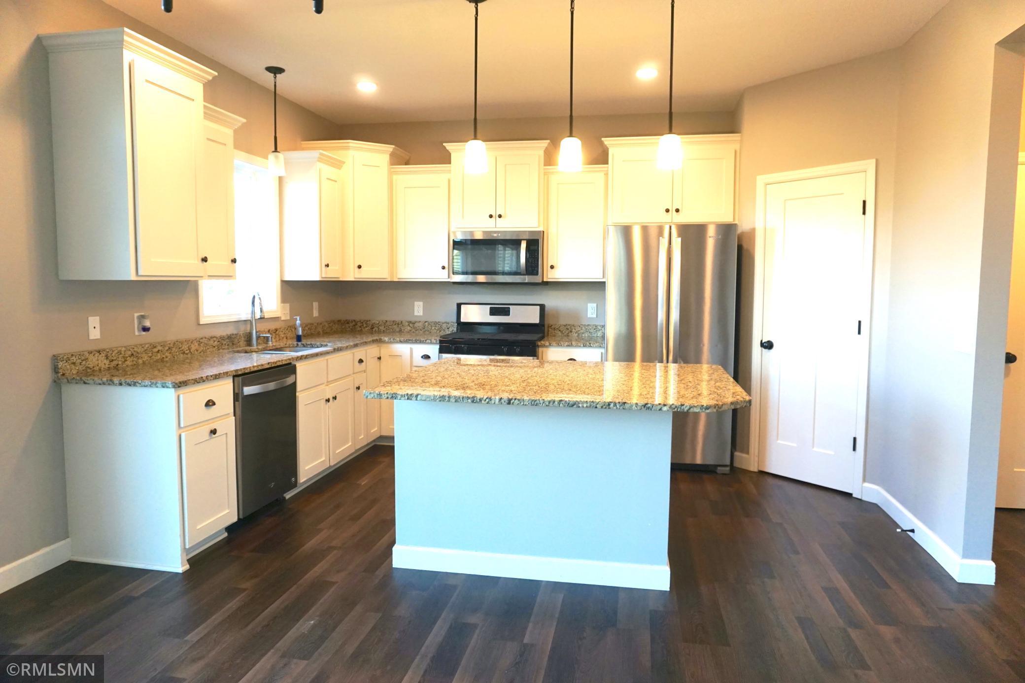 20899 Hardwood Road North Forest Lake, MN 55025 - Photo 5 of 23