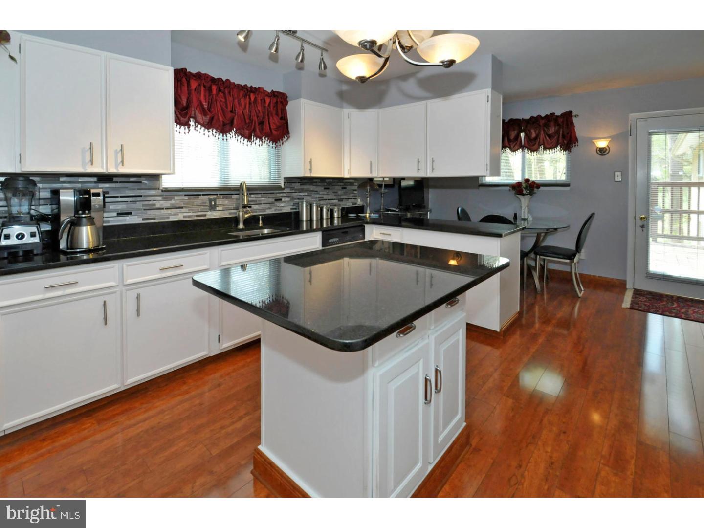 316 Moredon Road Huntingdon Valley, PA 19006 - Photo 8 of 24 Kitchen